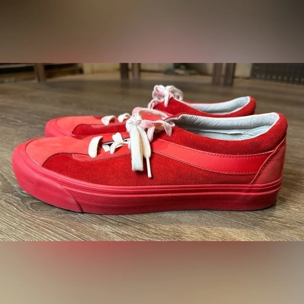 VANS Bold Ni LX Nubuck Suede Racing Red Chili Pepper Ultracush
